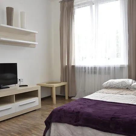 In - Wlokniarzy Lodz