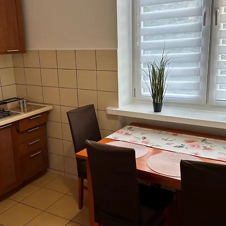 Apartment In - Wlokniarzy Lodz (Lodz)