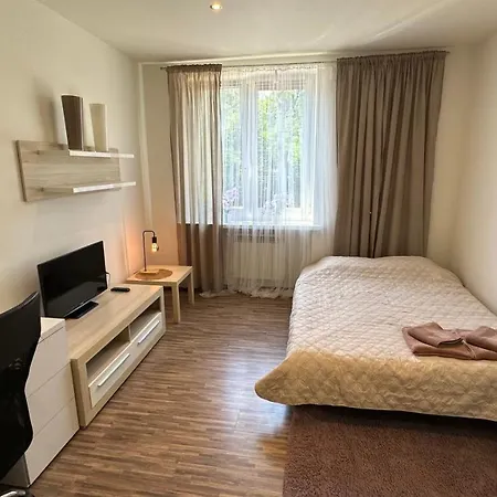 In - Wlokniarzy Apartment *