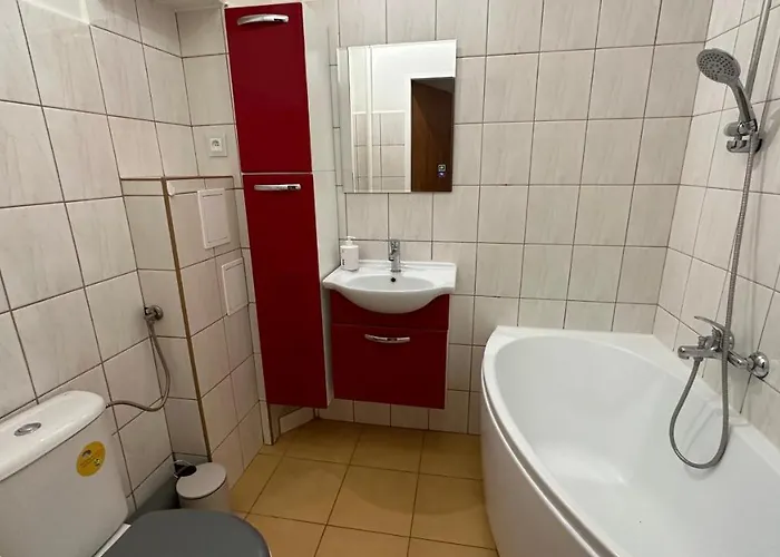 In - Wlokniarzy * Łódź